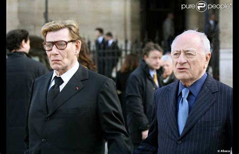 à quel âge est mort yves saint laurent|yves Saint Laurent at funeral.